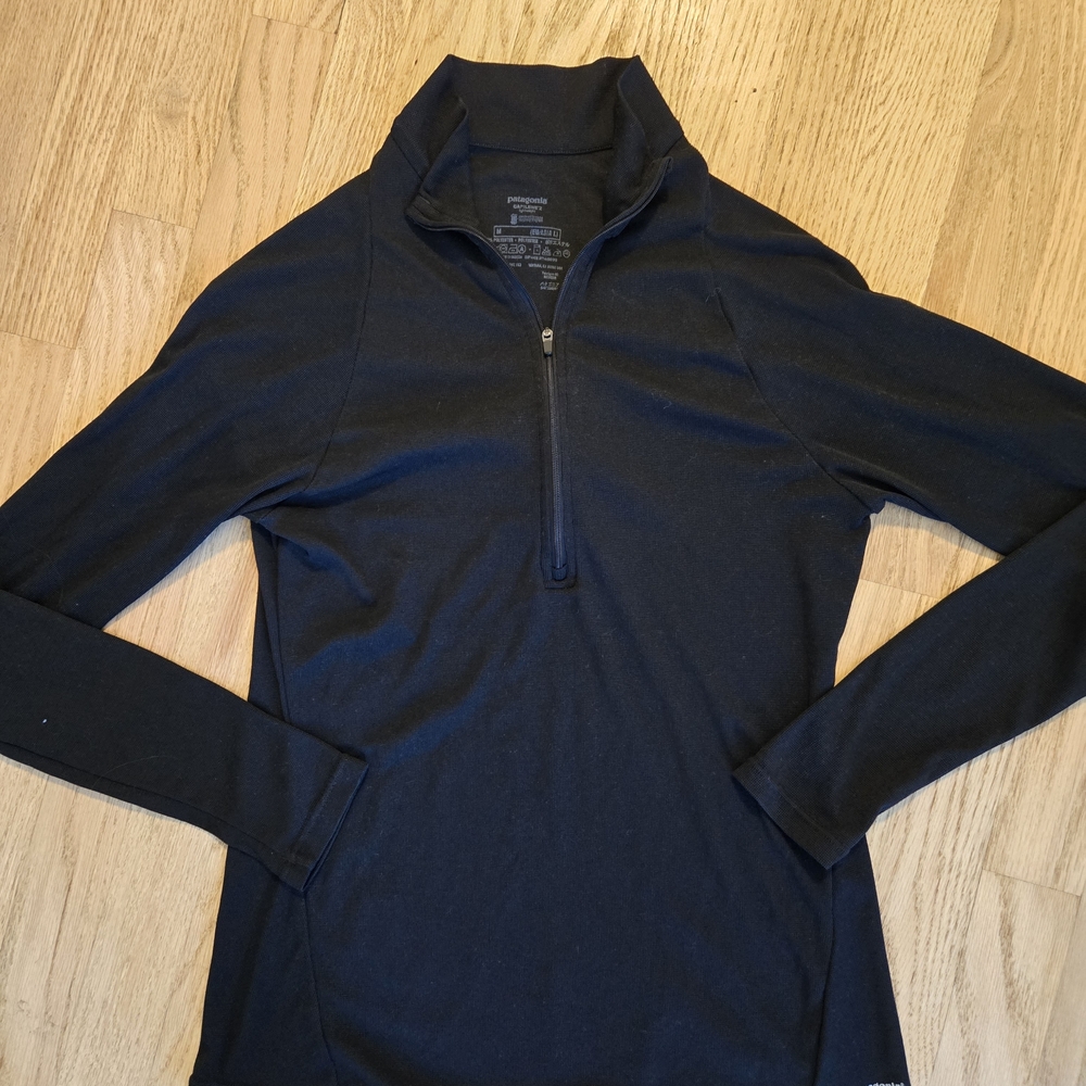 Patagonia Black Long Sleeve Women's Capulene Baselayer Lightweight Size Medium